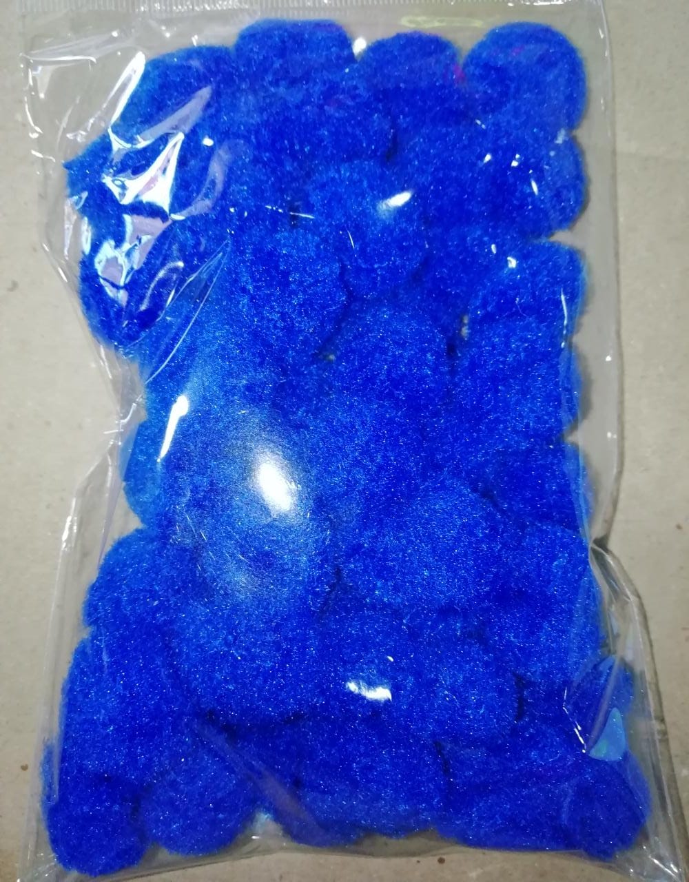 Pompone de felpa 20mm azul x 50 uni