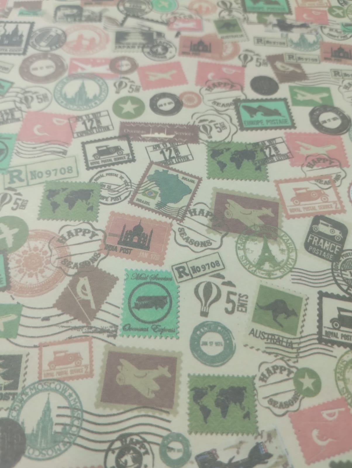 Papel de regalo obra estampillas