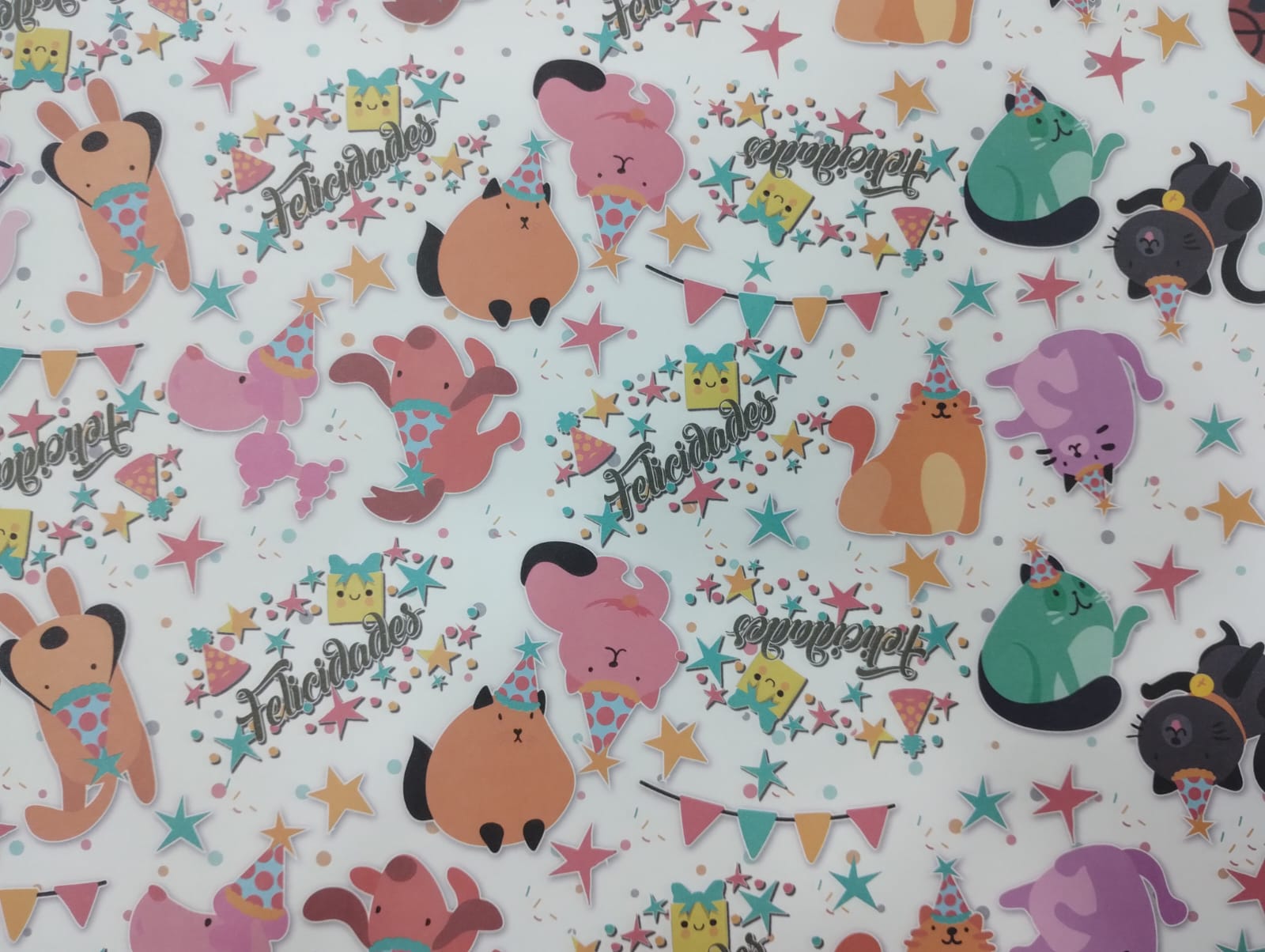 Papel de regalo obra felicidades